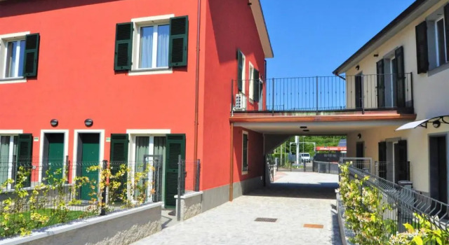 Liguria Village, Book Hotel Brugnato Ligurien