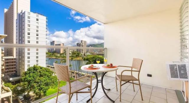 Апартаменты @marbella Lane - Stylish Island Stay w/ City Views