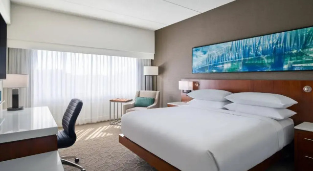 Номер Standard Delta Hotels by Marriott Ashland Downtown