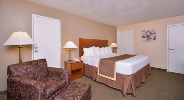 Люкс Quality Inn & Suites Williamsport