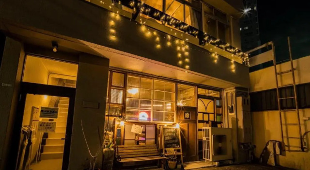 ArtBar & GuestHouse ennova, Забронировать Отель Недорогие отели Атами, рядом с Горячие источники Атами, недорого