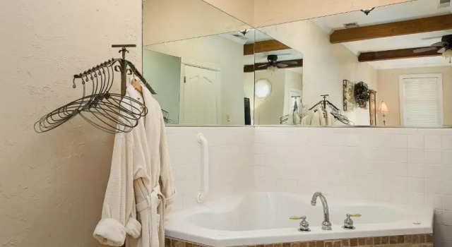 Двухместный люкс Montgomery Inn BnB