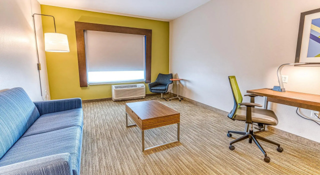 Люкс Holiday Inn Express & Suites Rantoul by IHG