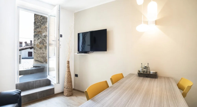 Апартаменты CAPRARIA appartments in historic center, with private parking