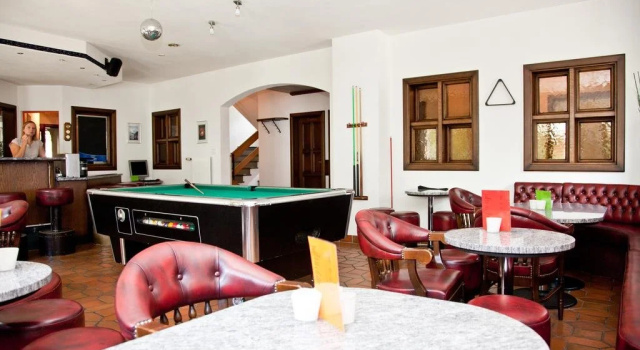 Hotel Astoria, Забронировать Отель Зас-Фе Saastal