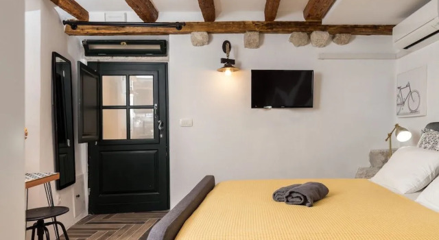 Private Accomodation Linda