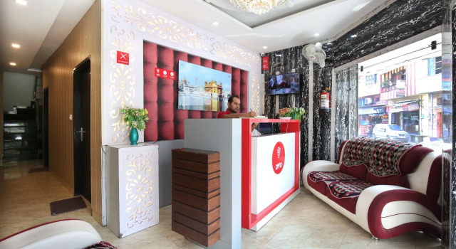 Oyo Rooms 111 Opp. Sangam Cinema, Book Hotel Amritsar Punjab