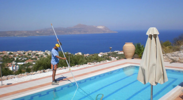 Fantastic luxe modern Villa, large garden, private pool, outdoor kitchen NW
