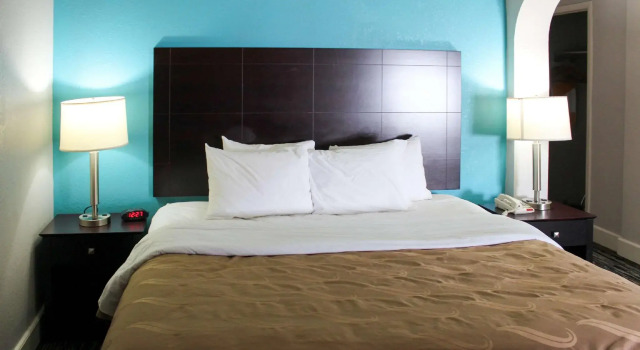 Двухместный люкс Quality Inn Crossville Near Cumberland Mountain State Park