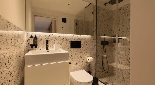 Апартаменты Цокольный этаж c 1 комнатой с балконом Vandoma Serviced Apartments