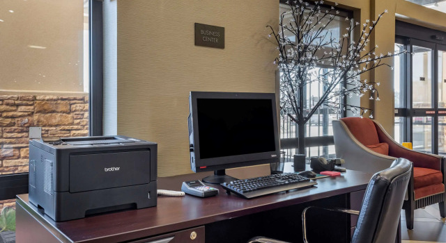 Comfort Suites Batesville, Rezerwuj Hotel Hotele w Batesville z parkingiem, Parking