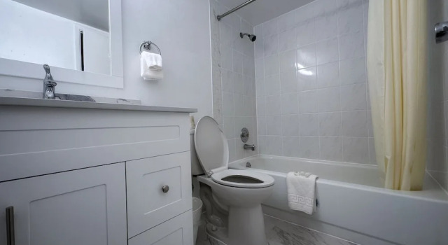 Люкс Deluxe c 1 комнатой с видом на озеро Pinedale Inn