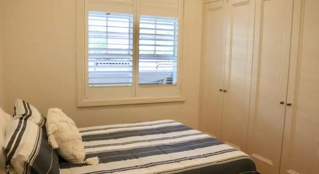 3 Bedroom Home Near Manly Beach