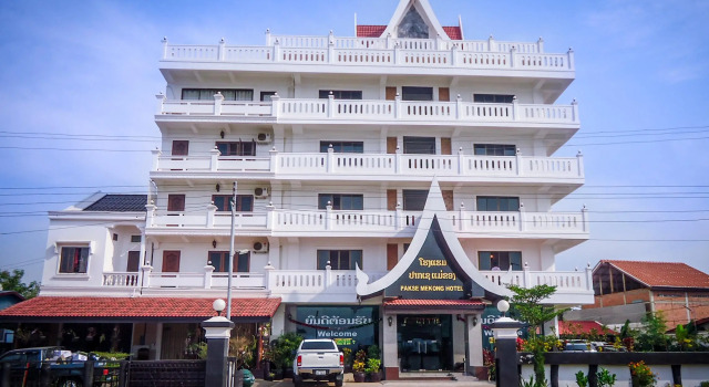 Pakse Mekong Hotel, Rezerwuj Hotel Hotele w Pakse z parkingiem, w pobliżu Wat Phabat, Parking
