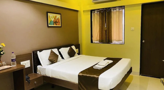 Hotel R Executive, Забронировать Отель Отели штата Махараштры 3 звезды, 3*