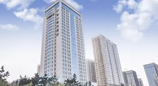 Weihai Sylvia Hotel, Prenota Hotel Hotel a Shandong con parcheggio, Parcheggio