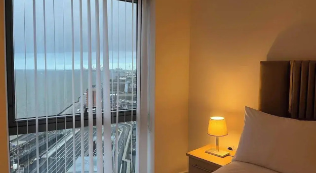 Apartmentsleeps5-city-tv-wifi-seaview, Забронировать Апартаменты/квартира Ливерпуль Мерсисайд, рядом с Район Пир-Хед