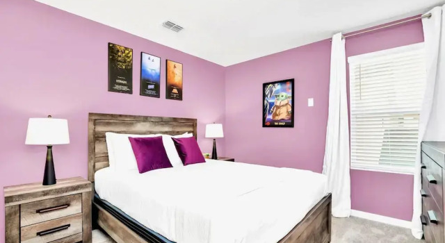 Vibrant 7BR Home With Pool Hot Tub and Games Room, Rezerwuj Hotel Kissimmee Kissimmee