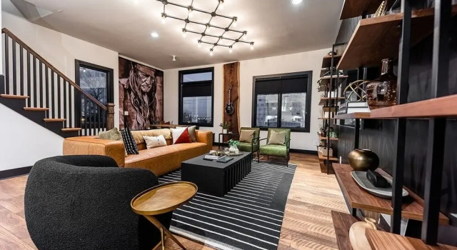 Heart of Gulch - 4 Min to Broadway - Designer Home, Забронировать Дом для отпуска Коттеджи Нэшвилл, рядом с Пивоваренная компания Yazoo, Коттедж