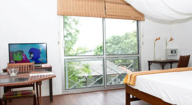 Studio Boom Apartments