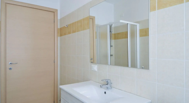 Snug apartment in Dervio with balcony or terrace, Забронировать Апартаменты/квартира Отели в центре Дервио, в центре