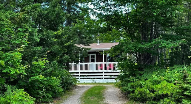 Шале с 2 комнатами с видом на сад Sea Breeze Cottages