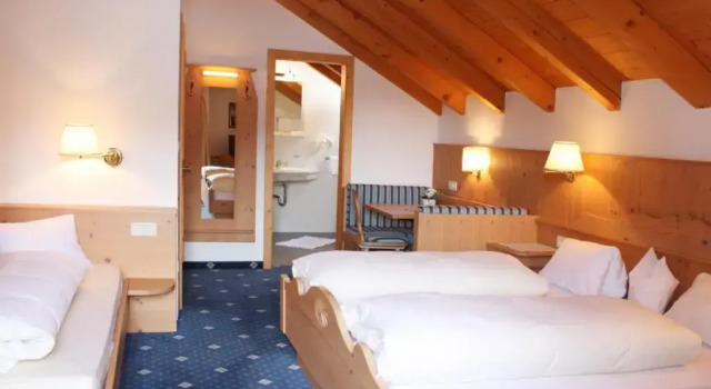 Трёхместный номер Standard Hotel Gallia