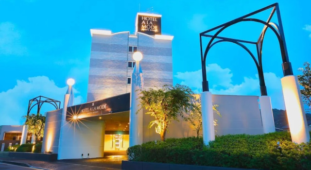 HOTEL A LA MODE - Adult Only