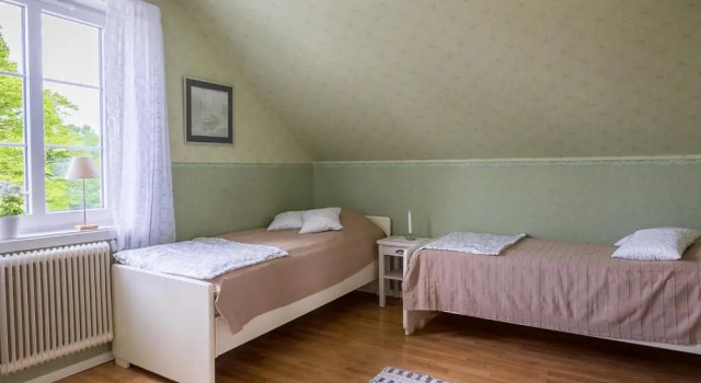 Råshults Gård, Varaa Hotelli Vimmerby Kalmari