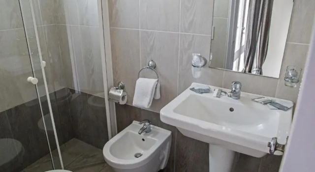 Трёхместный номер Standard с балконом Hotel Hollywood Riccione
