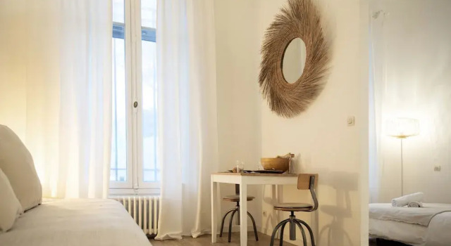 GambettaZen, Забронировать Отель Монпелье Hérault, рядом с Торговая палата Hôtel Saint-Côme