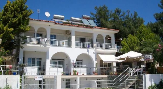 Paschalia sea view studios, Book Apartment  
