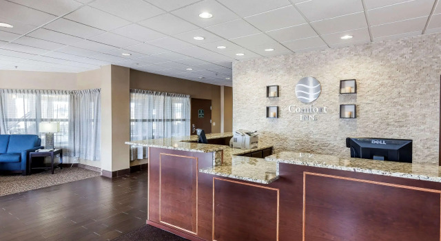 Comfort Inn & Suites Near University of Wyoming
