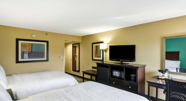 Четырёхместный номер Standard Hampton Inn Mobile/East Bay