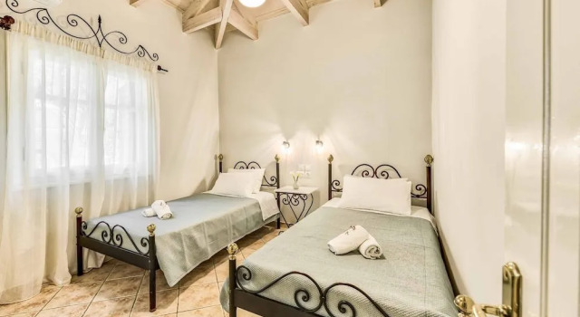 Villa Marathias