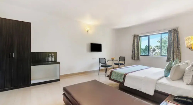 Yelagiri - MariGold Ridge, A Sterling Holidays Resort, Varaa Lomakeskus Hotellit Tamil Nadu uima-altaalla, Uima-allas