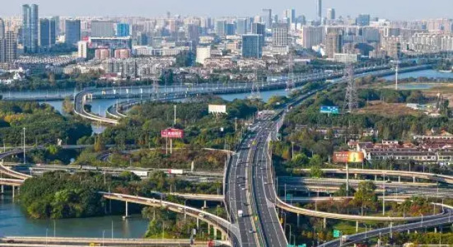 Super8·Yue Hotel (Suzhou Banjing Metro Station Xinyi Building Store), Book Hotel Hoteller i Suzhou med parkering, Parkering