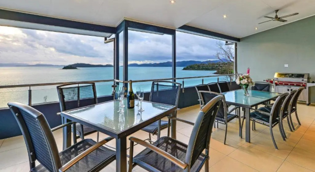 Апартаменты Edge 12 Hamilton Island - Oceanfront villa with buggy