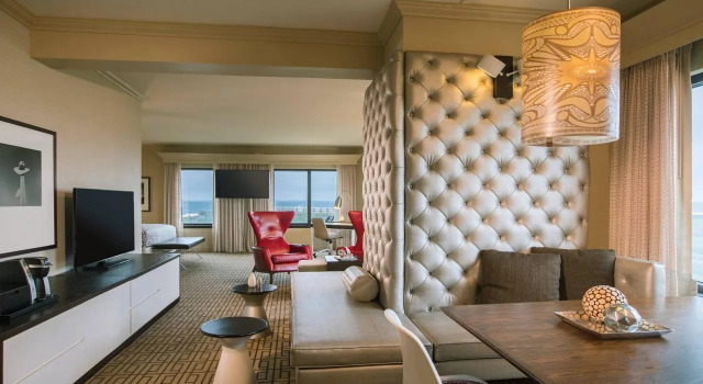 Renaissance Austin Hotel
