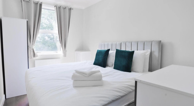 Economy 1 Bed Apartment in Heart of Central London