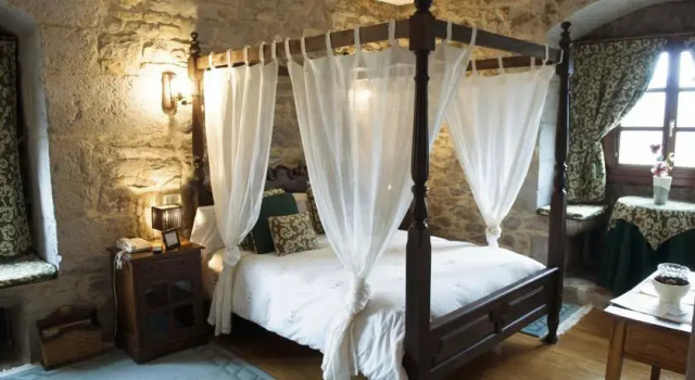 Torre de Artziniega, Book Hotel Artziniega Basque Country