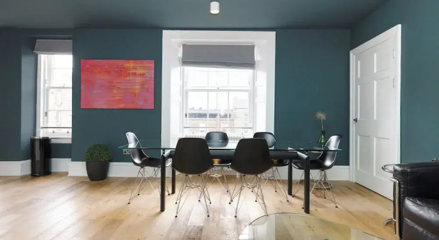 Апартаменты JOIVY Apartments - 5* Central Georgian Apartment (2 Bed)