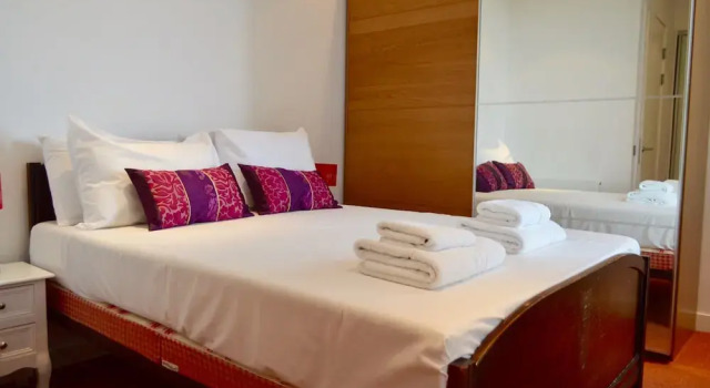 1 Bedroom Central Apartment, Забронировать Апартаменты/квартира Эдинбург Midlothian, рядом с Национальный музей Шотландии