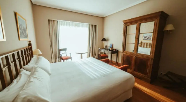 Двухместный номер Barceló León Conde Luna