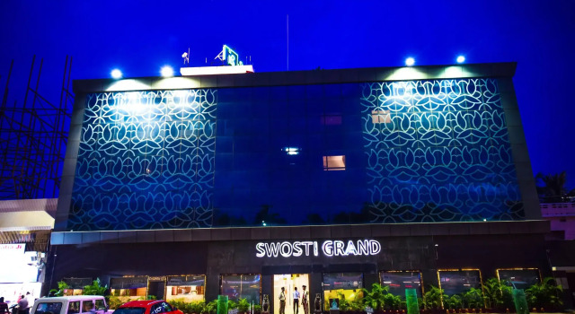 Hotel Swosti Grand