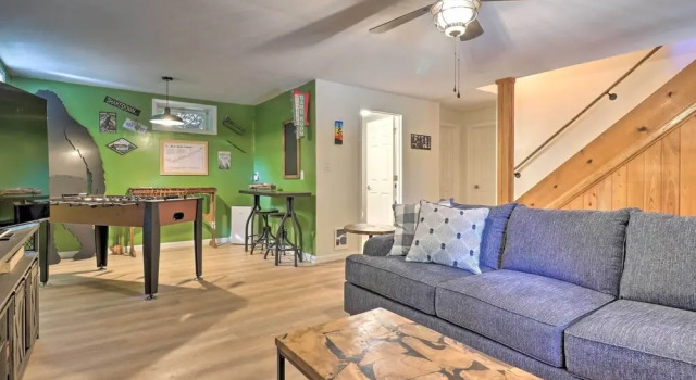 Game Room + Fire Pit: Weaverville Family Home!, 予約 バケーションホーム Weaverville Appalachian Mountains