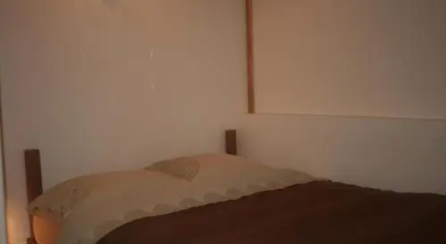 Wild Edge Lodge, Забронировать Отель Отели Уклуэлет с парковкой, рядом с Huu-Mees-Ma-As Native Art Gallery, Парковка