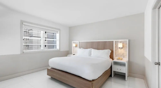 Двухместный номер Standard Пентхаус с балконом и с видом на город The Townhouse Hotel