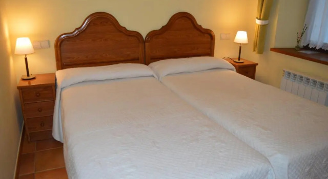Hostal Revinuesa, Забронировать Отель Винуэса Сория