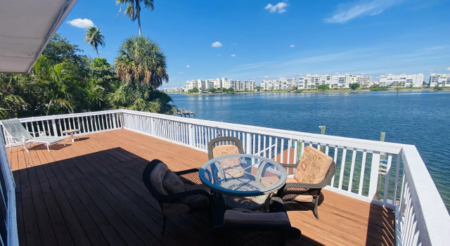 St Pete Beach Waterfront Dock New Wave Getaways 2